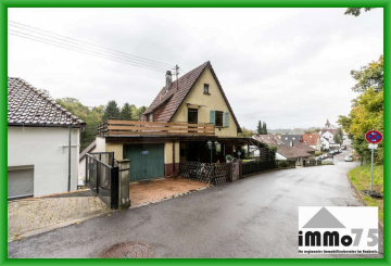freistehendes Einfamilienhaus mit Garten, Dachterrasse, Garage und großem Aussenstellplatz, 75417 Mühlacker, Einfamilienhaus