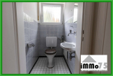 toll geschnittene 4 Zimmer Wohnung mit Balkon und Terrasse - Gäste WC