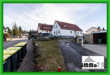 Kapitalanlage: vermietet & modernisiert: 2-Familienhaus mit Zufahrt, Garage und Stellplätzen, 75331 Engelsbrand, Mehrfamilienhaus