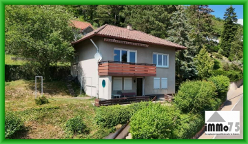 Panoramablick & Freiraum: Einzigartiges Terrassen-Anwesen mit zwei Häusern! Großes Grundstück, 75223 Niefern-Öschelbronn, Einfamilienhaus